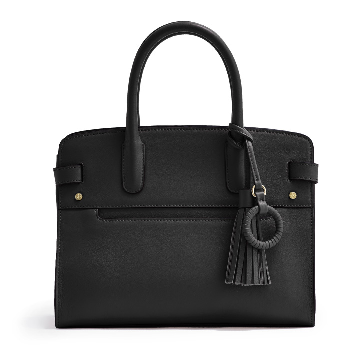 VERA Ashley in Black