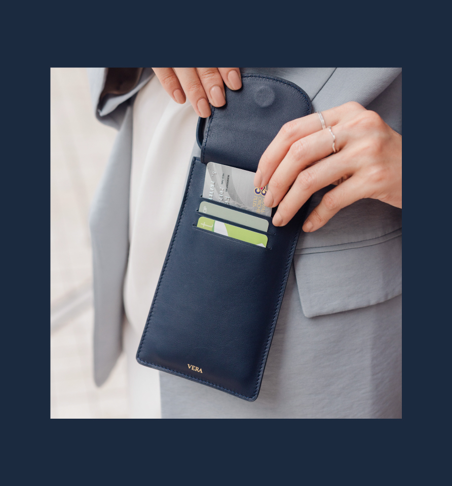 Best Millie Pouch - Cards Compartment