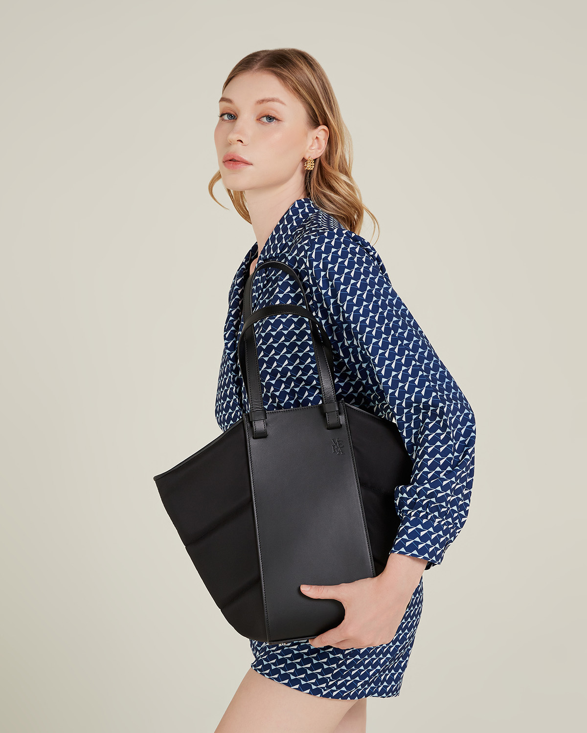 VERA Cabas Tote Puffy, Holiday Look