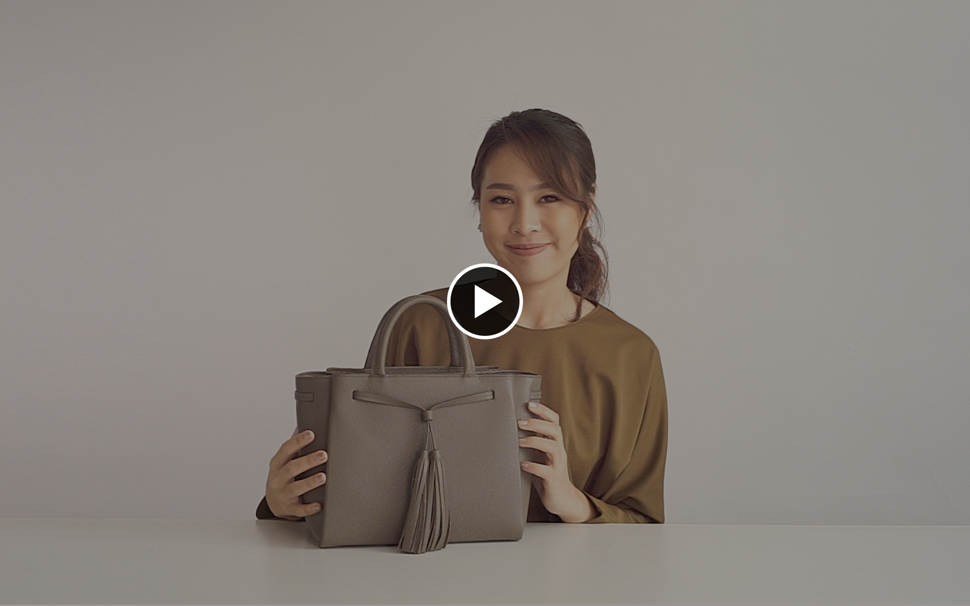 Esther - Open Bag Video Thumbnail