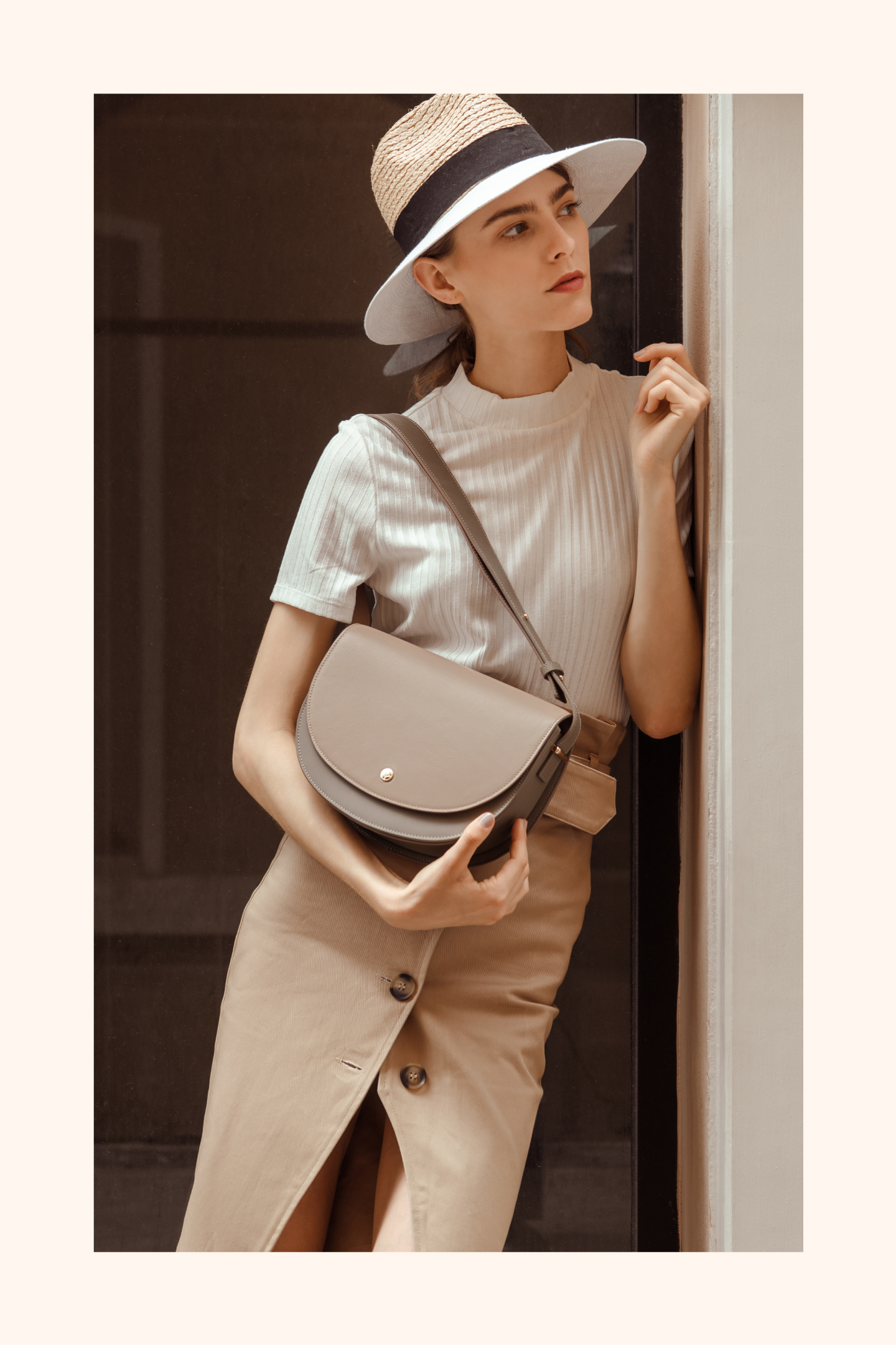 Half Moon - Adjustable Strap