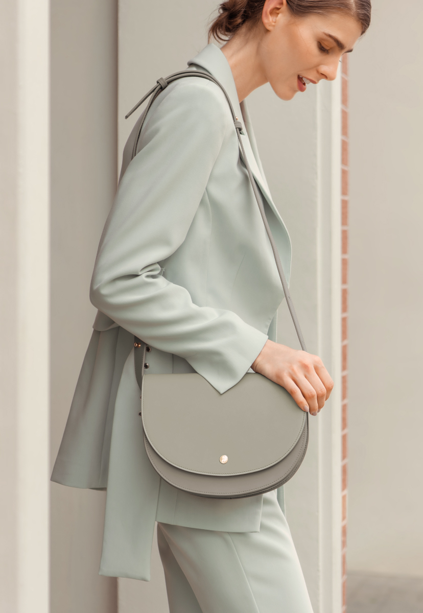 Half Moon - The Modern Effortless Bag