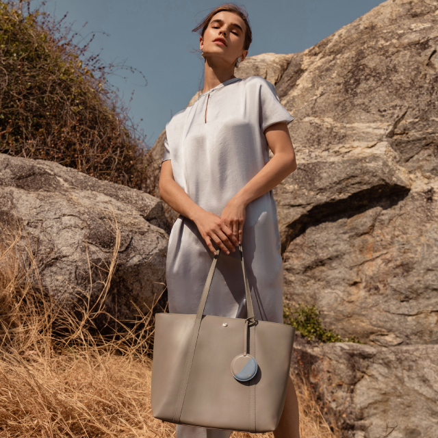 Joe's Tote - Fashion Shot