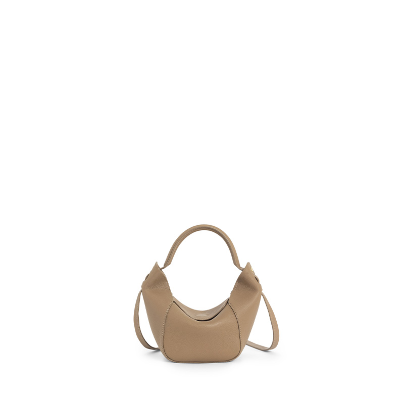 VERA Lundi13 in Almond