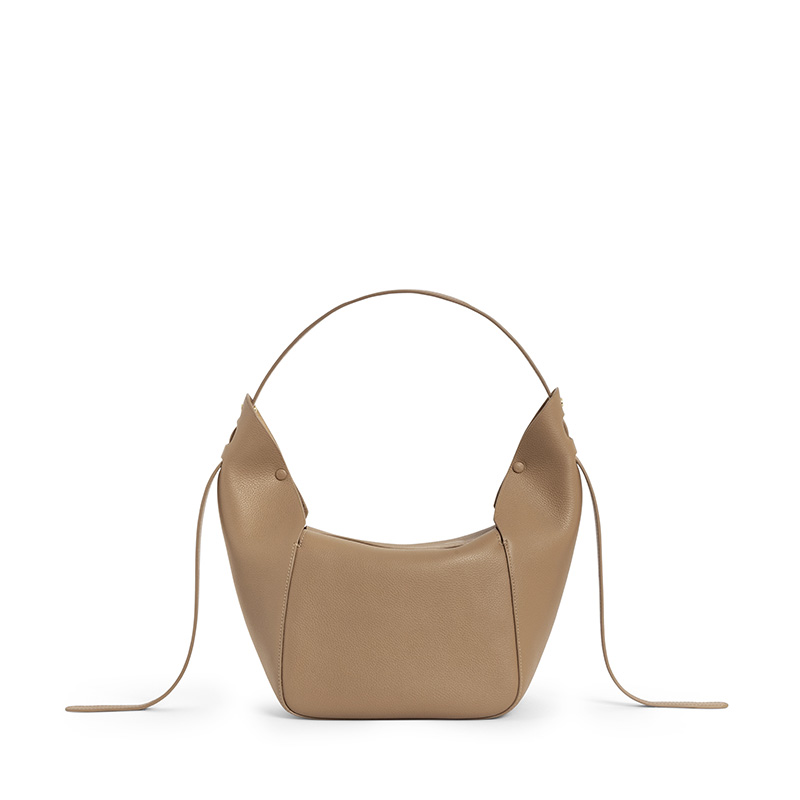 VERA Lundi20 in Almond