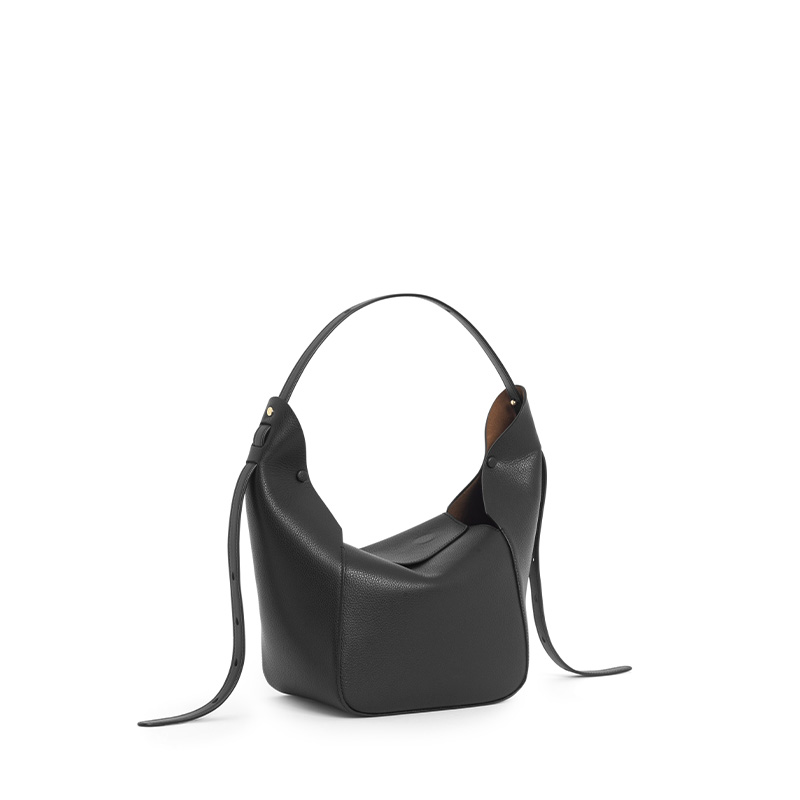 VERA Lundi20 in Black