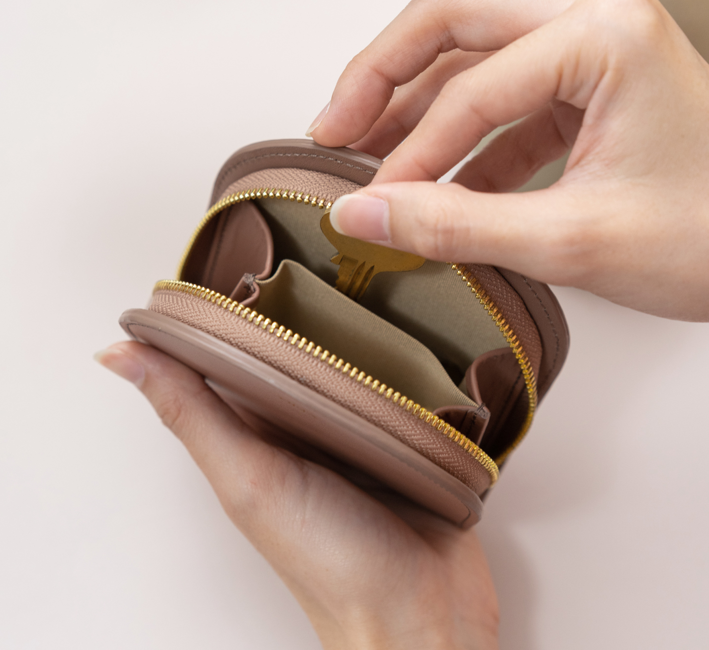 Mini Half Moon - Interior Pocket