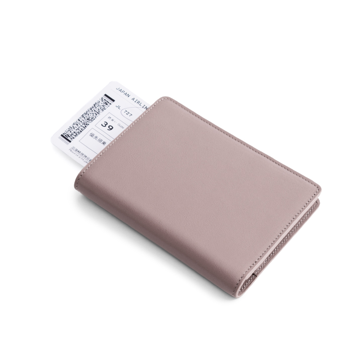 VERA Passport Holder in Wild Rose