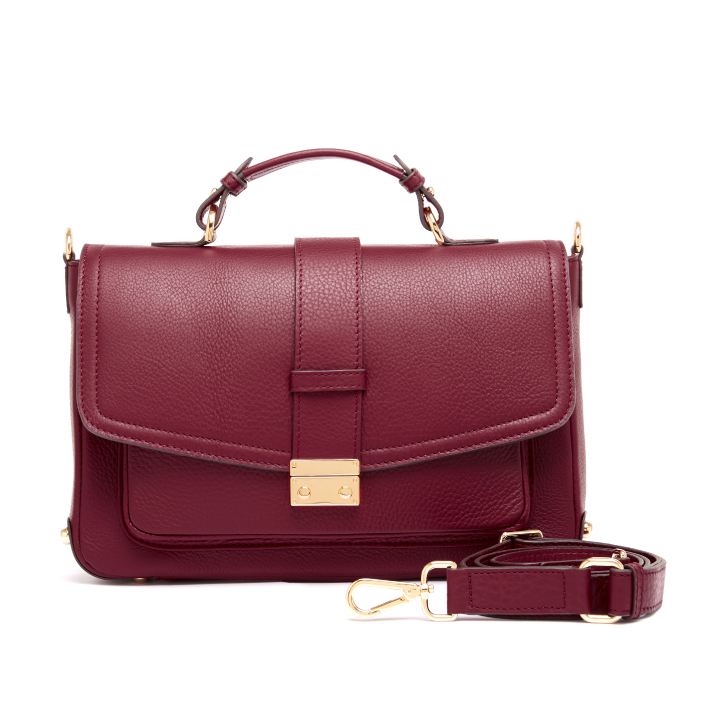VERA Taylor's in Red Wine