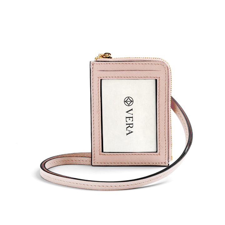 VERA The First Badge in Soft Pink