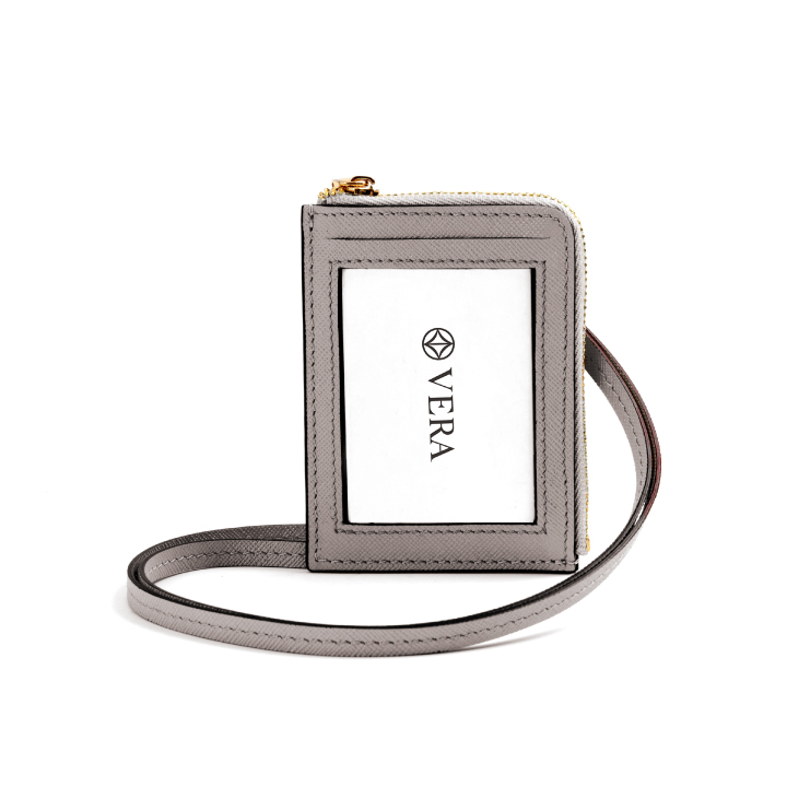 VERA The First Badge in Taupe