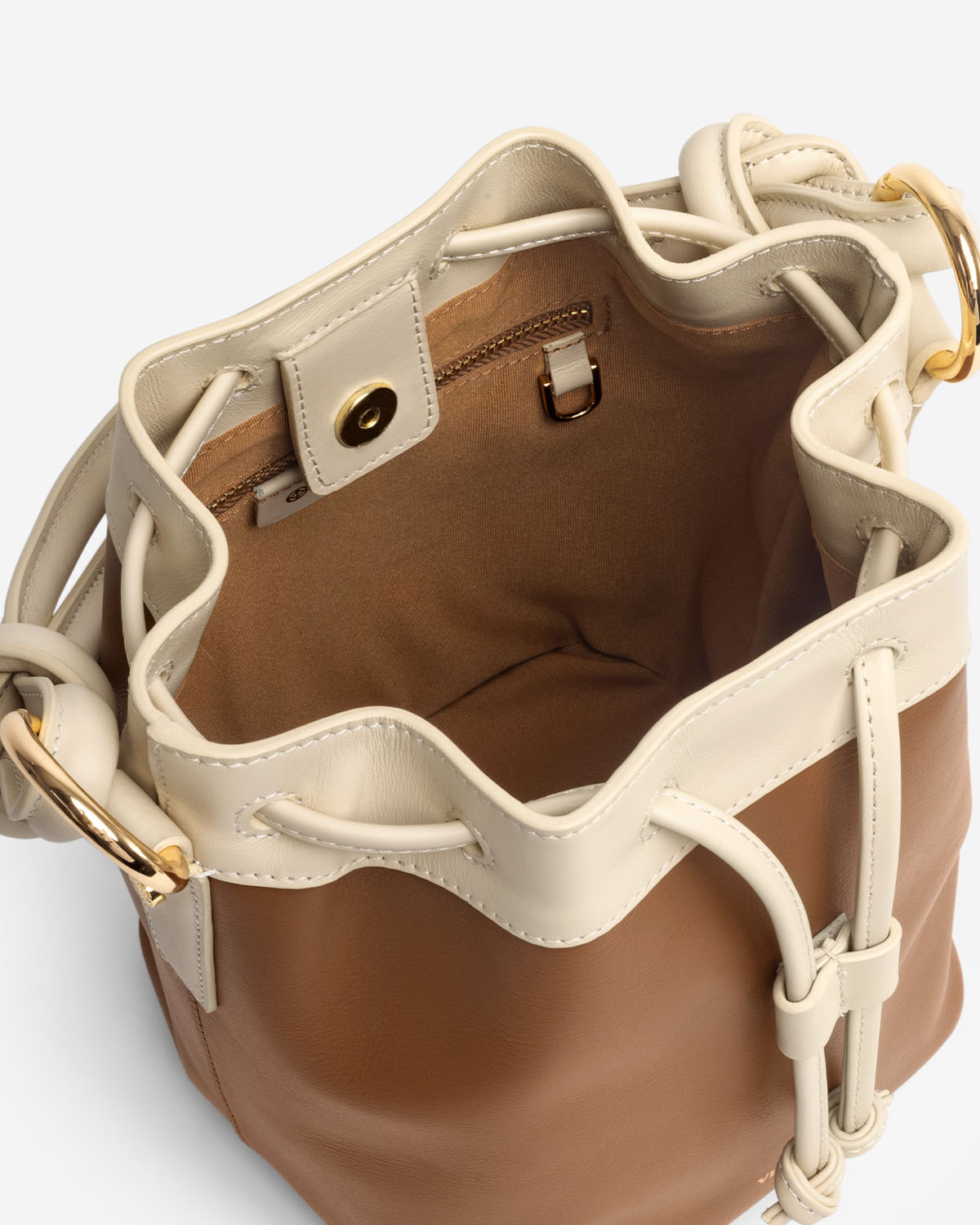 VERA Coco Bucket in Peanut Butter