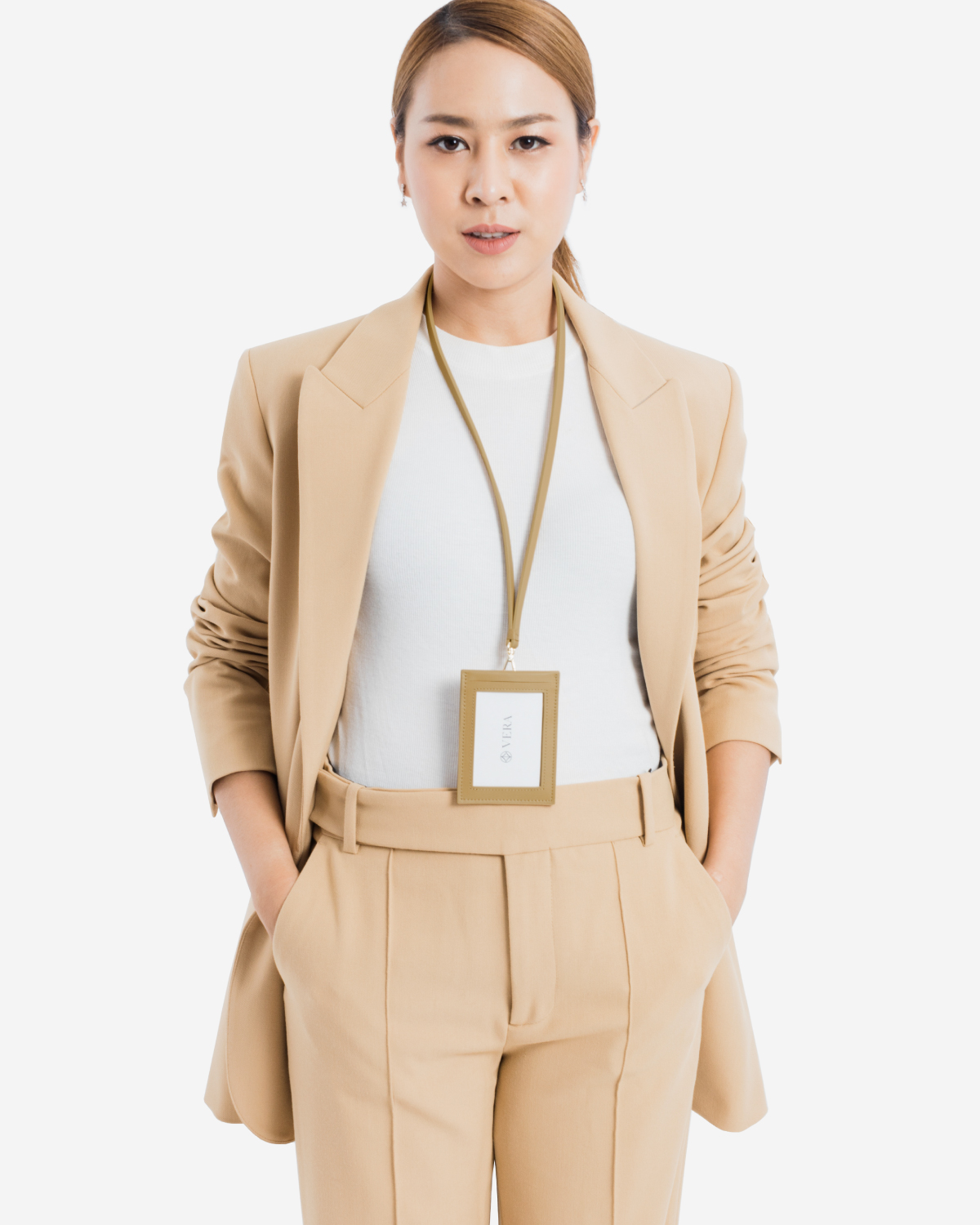 VERA Drew Badge in Camel