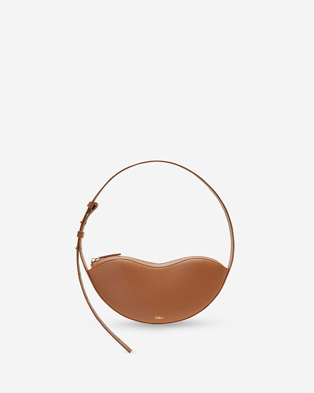 กระเป๋าคล้องไหล่หนังแท้ VERA Lips Leather Shoulder bag สี Brown Sugar