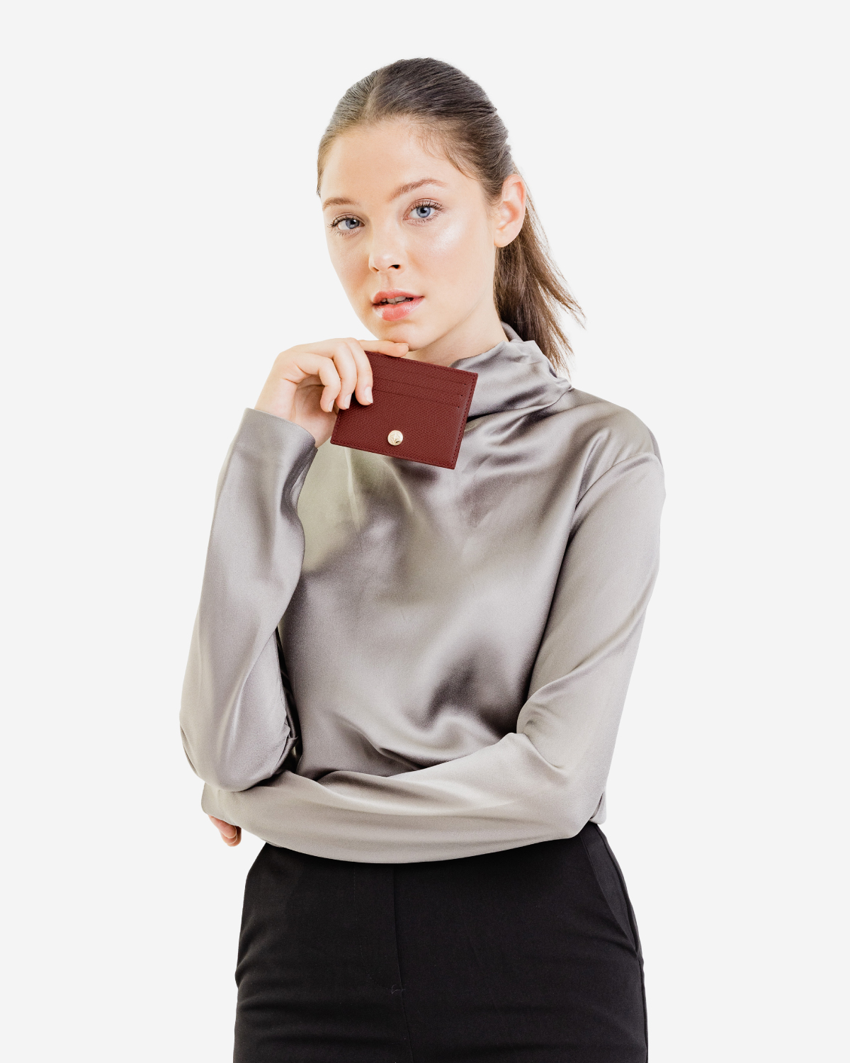 VERA Petite Card Holder in Rouge