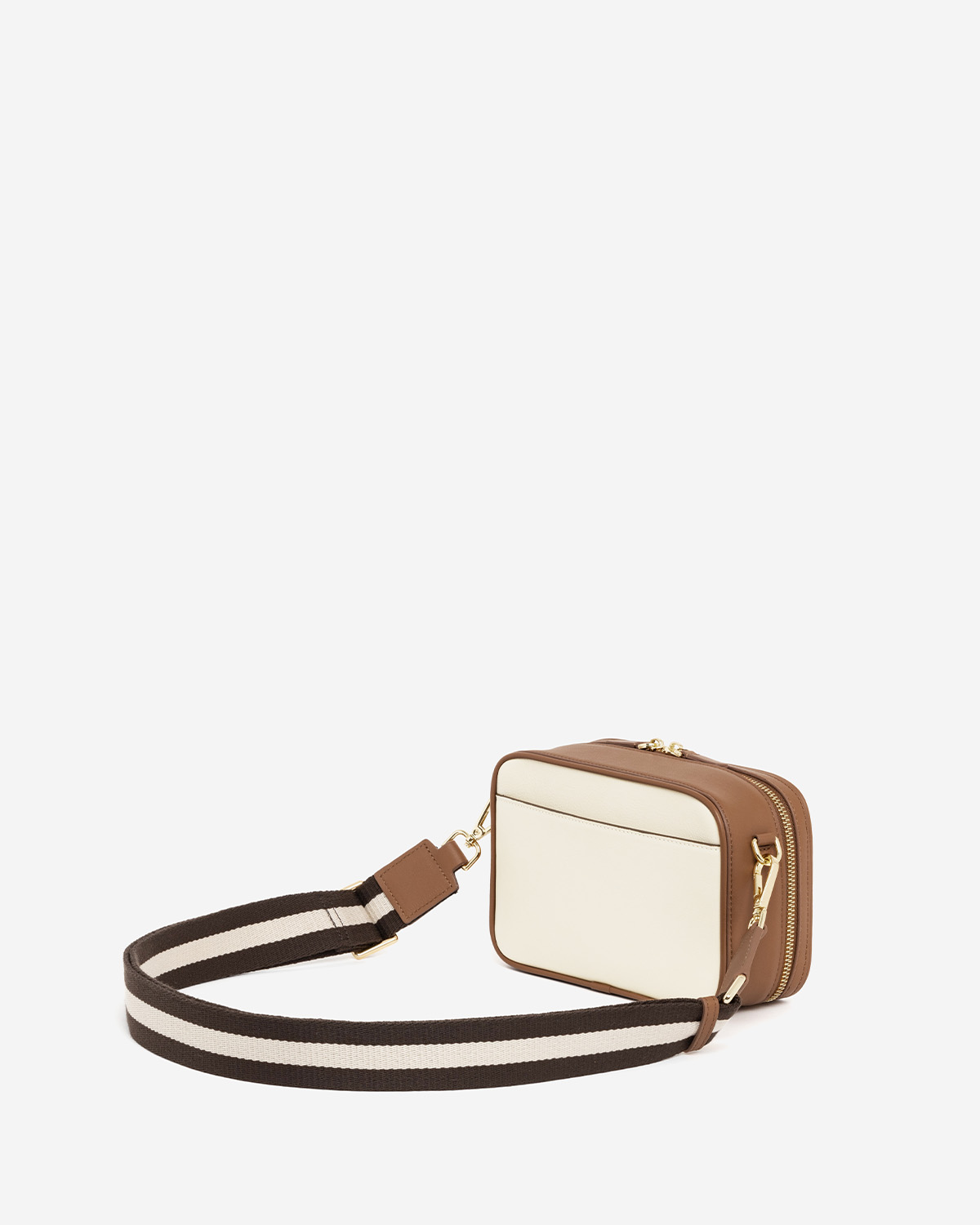 กระเป๋าสะพายข้างหนังแท้ VERA Snack Box Leather Crossbody bag สี Shokupan