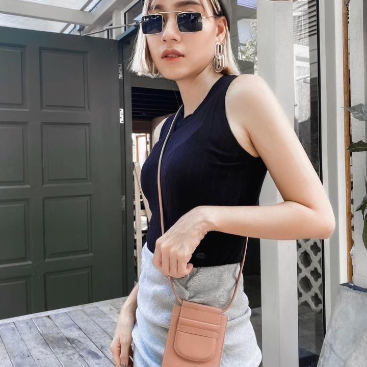 VERA Best Millie Pouch in Peach Puff