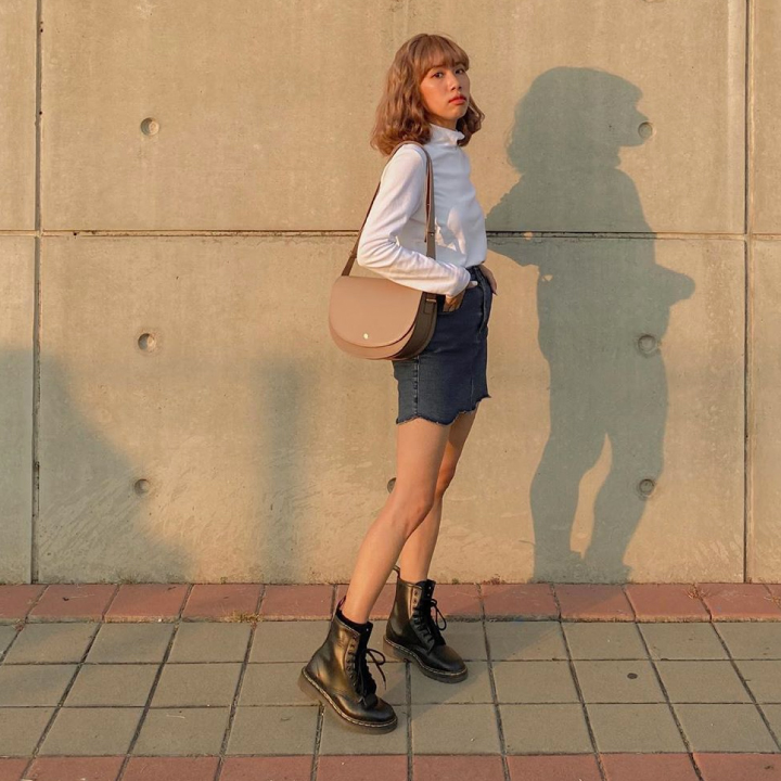 VERA Half Moon in Dusk Taupe