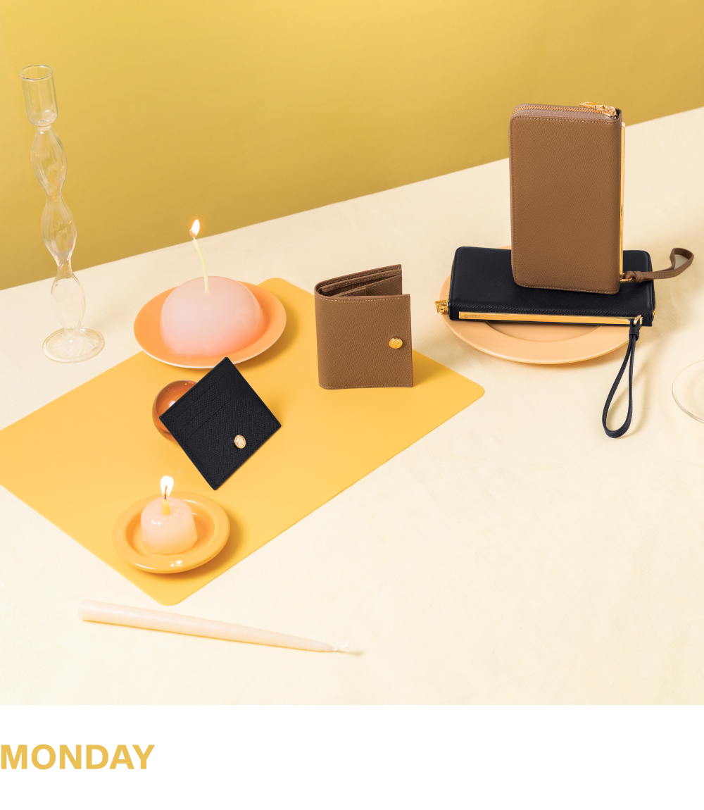 Wallets for Monday person