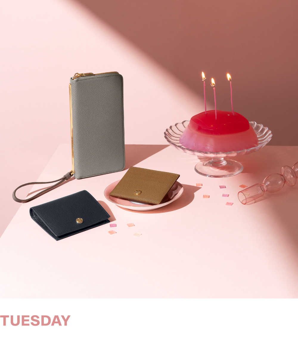 Wallets for Tuesday person
